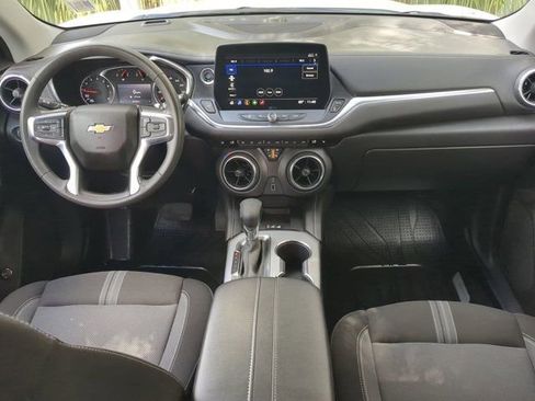 Used 2024 Chevrolet Blazer LT w/ Convenience Package FWD image 13