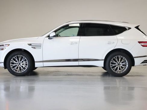 Used 2025 Genesis GV80 2.5T Standard AWD/4WD image 9