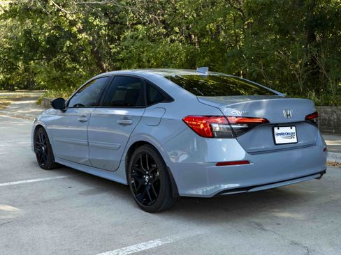 Used 2024 Honda Civic Sport image 7