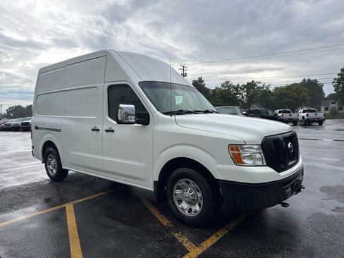 Used 2015 Nissan NV 2500 SV w/ Side & Curtain Airbag Package RWD image 4
