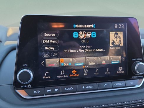 Used 2023 Nissan Rogue SV image 18