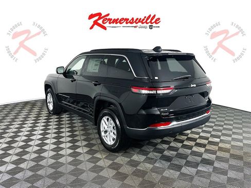 New 2025 Jeep Grand Cherokee Laredo X w/ Luxury Tech Group I image 5