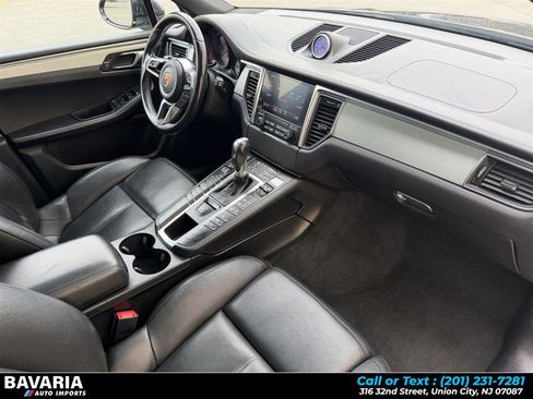 Used 2018 Porsche Macan S AWD/4WD image 23