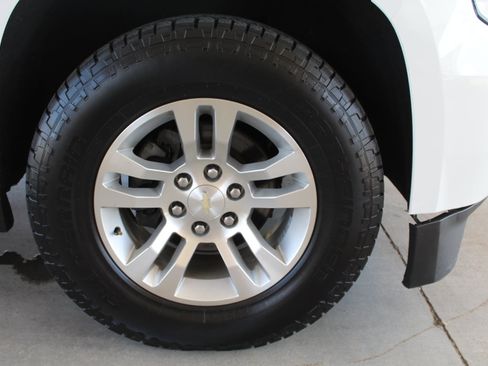 Used 2019 Chevrolet Suburban LT AWD/4WD image 62