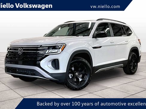 New 2026 Volkswagen Atlas Peak Edition image 1