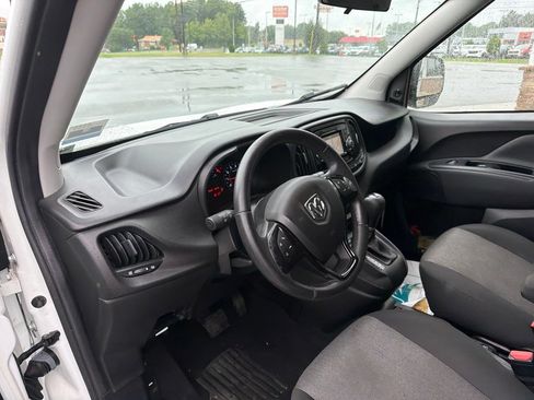 Used 2022 RAM ProMaster City Tradesman FWD image 4