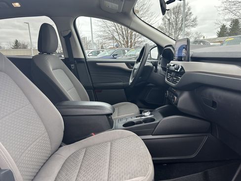Certified 2022 Ford Escape SE image 19
