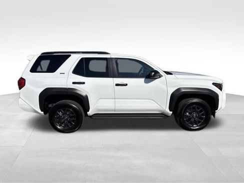 Used 2025 Toyota 4Runner SR5 AWD/4WD image 6