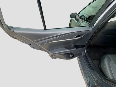 Used 2025 Toyota Camry SE FWD image 25