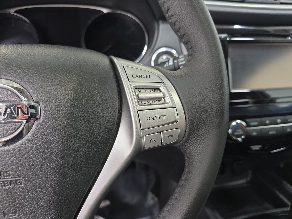 Used 2015 Nissan Rogue SL w/ SL Premium Package AWD/4WD image 18
