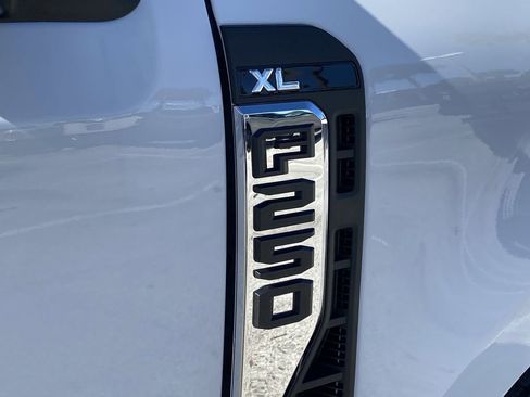 New 2026 Ford F250 XL w/ XL Chrome Package image 9