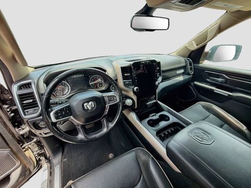 Used 2019 RAM 1500 Laramie AWD/4WD image 9