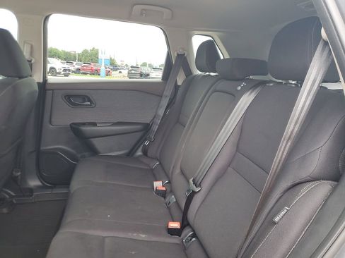 Used 2023 Nissan Rogue S FWD image 7