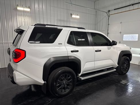 Used 2025 Toyota 4Runner SR5 AWD/4WD image 3