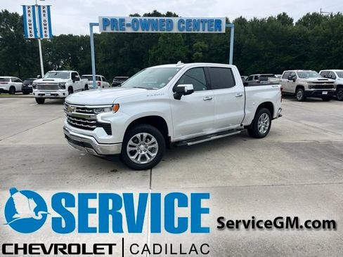 Used 2025 Chevrolet Silverado 1500 LTZ w/ Technology Package AWD/4WD image 1