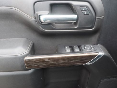 Used 2019 Chevrolet Silverado 1500 LT image 17