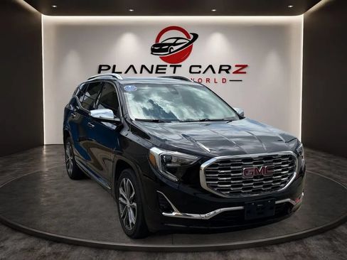 Used 2019 GMC Terrain Denali w/ Advanced Safety Package FWD image 7