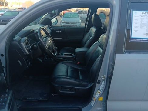 Used 2020 Toyota Tacoma 4x4 Double Cab image 25