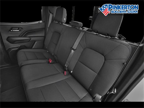 New 2024 Chevrolet Colorado LT w/ LT Convenience Package II image 33