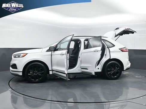 Used 2022 Ford Edge SE w/ Black Appearance Package image 28