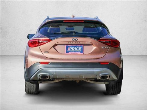 Used 2019 INFINITI QX30 Premium w/ Navigation Package image 6
