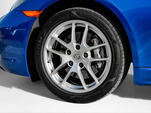 Used 2017 Porsche 718 Cayman RWD image 41