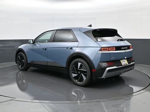 New 2026 Hyundai Ioniq 5 SEL image 7