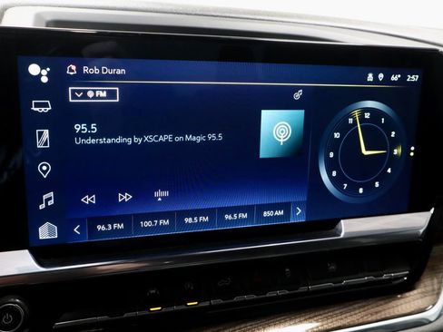 Used 2024 Chevrolet Silverado 1500 LT image 3