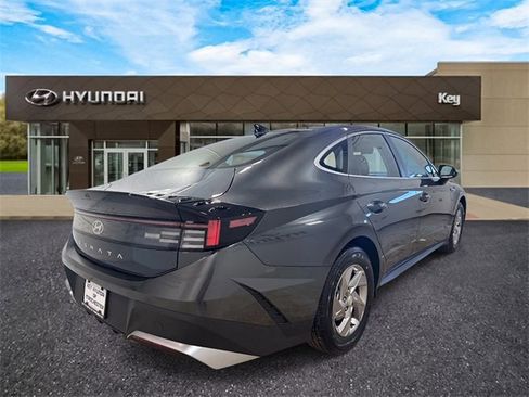 New 2026 Hyundai Sonata SE image 3