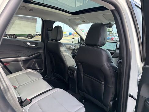 New 2026 Ford Escape Platinum w/ Equipment Group 601A image 18