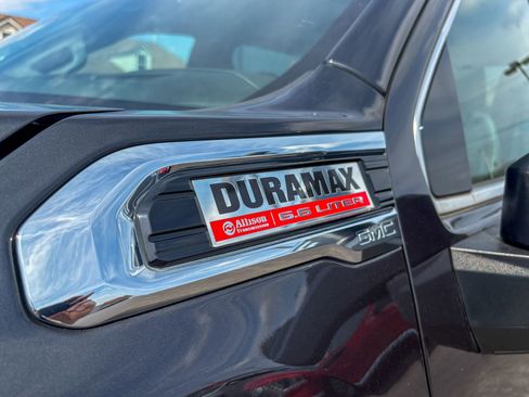 Used 2021 GMC Sierra 2500 Denali w/ Denali Ultimate Package image 11