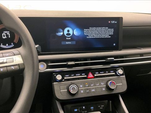 Certified 2026 Hyundai Santa Cruz SE image 5