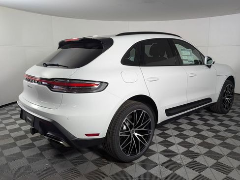 New 2026 Porsche Macan image 7