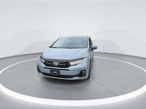 Used 2025 Honda Odyssey Elite image 4
