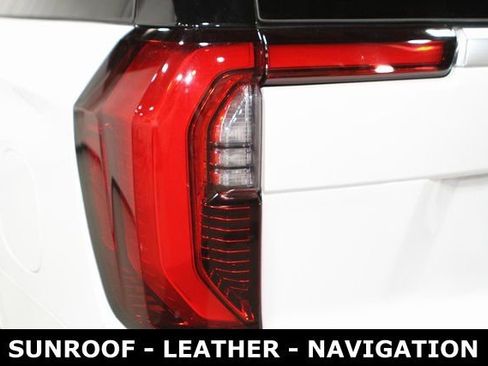 New 2025 GMC Yukon XL Denali w/ Sun & Power Step Package image 33