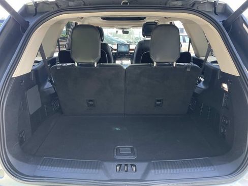 Used 2020 Lincoln Aviator Reserve w/ Equipment Group 201A AWD/4WD image 5