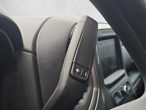 Used 2025 Chevrolet Silverado 3500 W/T image 9