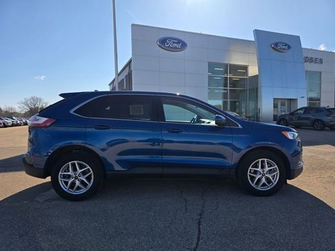 Used 2024 Ford Edge SEL w/ Convenience Package image 28