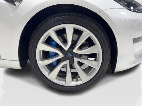 Used 2019 Tesla Model 3 Standard Range image 47