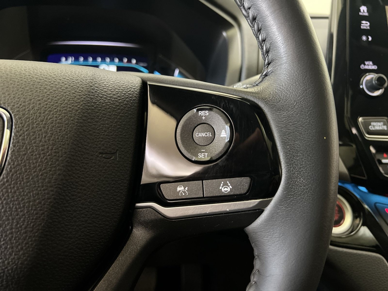Used 2023 Honda Odyssey Touring image 35