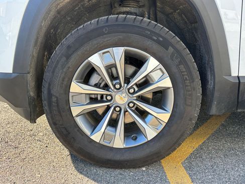 Used 2025 Chevrolet Equinox LT image 27