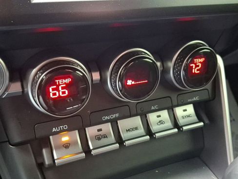 Used 2024 Toyota GR86 Premium image 16