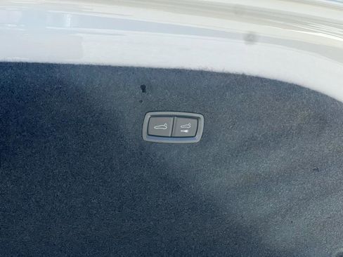 New 2025 Porsche Taycan image 27