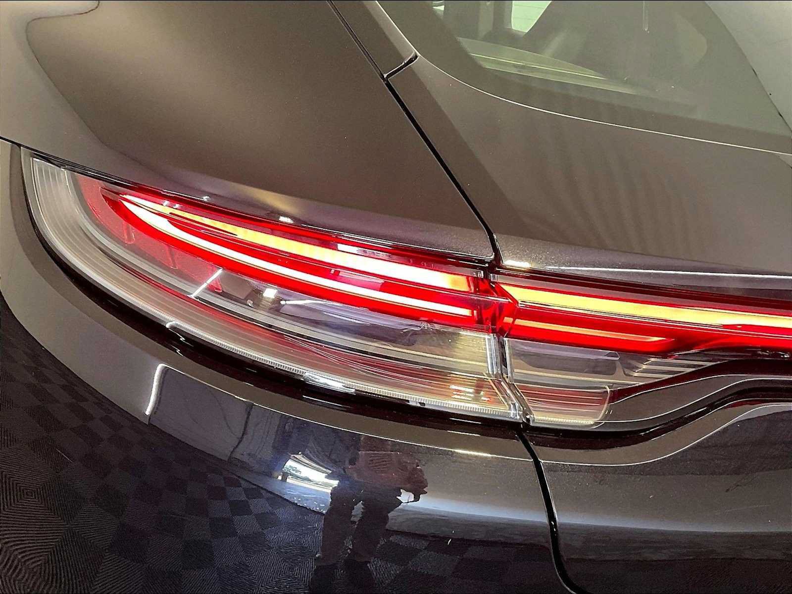 Certified 2023 Porsche Panamera 4 AWD/4WD image 30