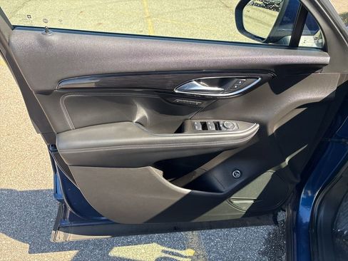 Used 2022 Buick Envision Essence w/ Safety Package image 18