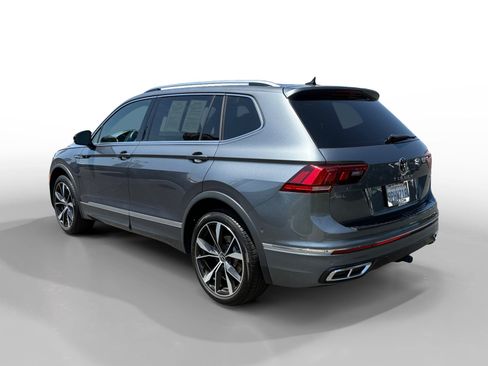Used 2024 Volkswagen Tiguan SEL R-Line AWD/4WD image 3