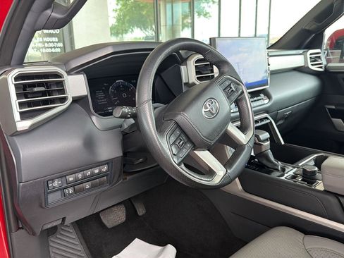 Used 2025 Toyota Tundra Limited w/ Power Package AWD/4WD image 19