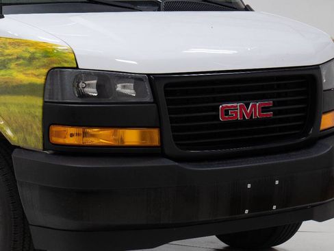 Used 2024 GMC Savana 2500 w/ Driver Convenience Package RWD image 9
