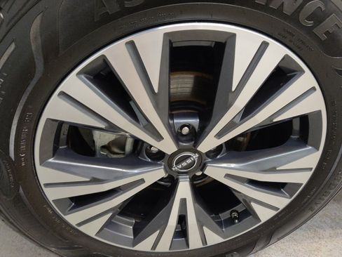Used 2022 Nissan Rogue SV FWD image 31