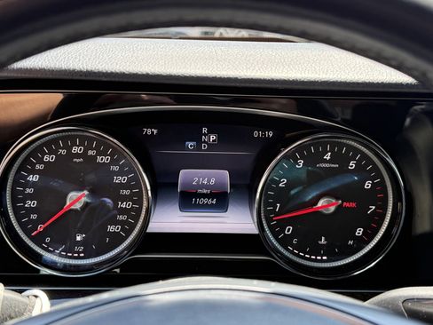 Used 2017 Mercedes-Benz E 300 E 300 Luxury 4MATIC Sedan image 22